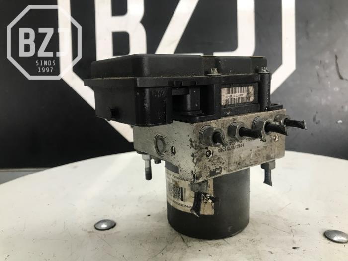 Begagnade ABS-pump Fiat Ducato (250) 2.3 D 120 Multijet Pris på förfrågan erbjuds av BZJ b.v.