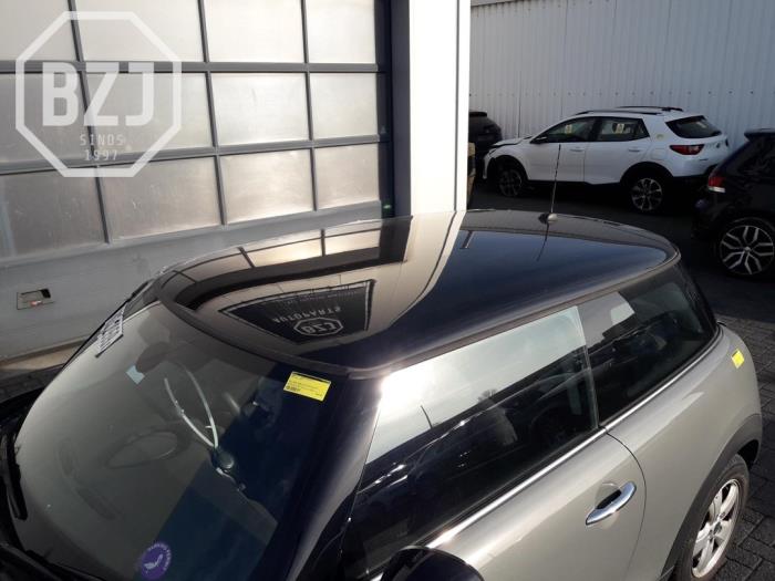 Begagnade Tak Mini Mini (F56) 1.5 12V Cooper D Pris på förfrågan erbjuds av BZJ b.v.