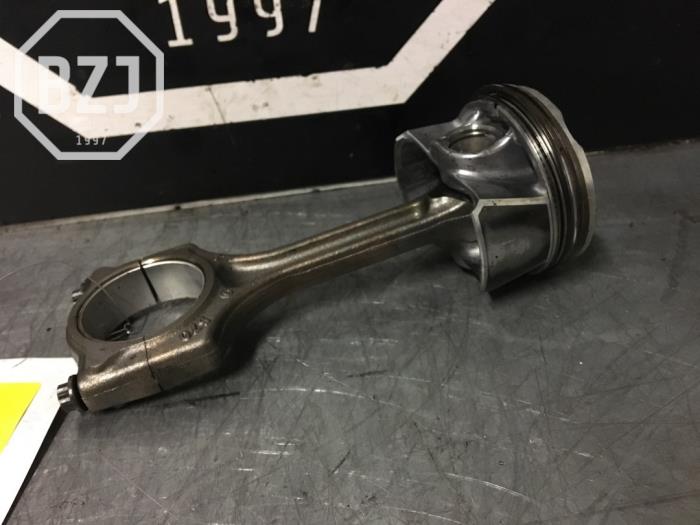Usagé Piston Mini Cooper S Prix sur demande proposé par BZJ b.v.
