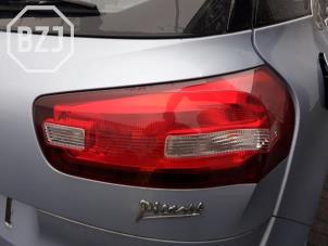 Used Taillight, right Citroen C4 Picasso (3D/3E) 1.6 e-Hdi, BlueHDi 115 Price on request offered by BZJ b.v.