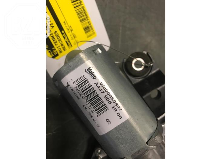 Silnik wycieraczki tylnej z Mercedes-Benz Vito Tourer (447.7) 2.2 114 CDI 16V 2018