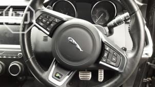 Usagé Airbag gauche (volant) Jaguar E-Pace 2.0 D 25d 16V AWD Prix € 399,00 Règlement à la marge proposé par BZJ b.v.