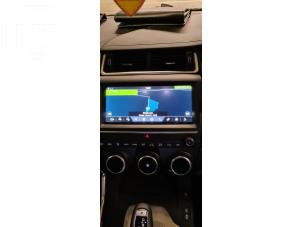 Usados Sistema de navegación Jaguar E-Pace 2.0 D 25d 16V AWD Precio € 1.000,00 Norma de margen ofrecido por BZJ b.v.