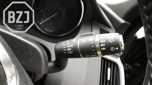 Używane Przelacznik Combi kolumny kierownicy Jaguar E-Pace 2.0 D 25d 16V AWD Cena € 200,00 Procedura marży oferowane przez BZJ b.v.