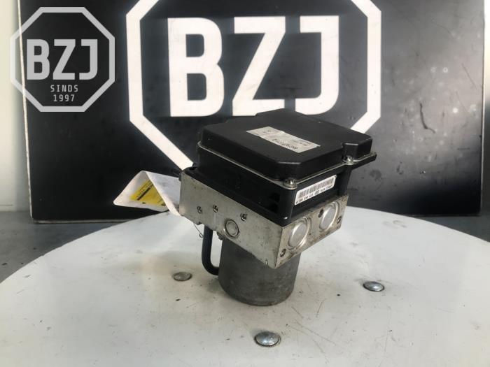 Usagé Bloc ABS Audi S5 (8T3) S5 4.2 V8 40V Prix sur demande proposé par BZJ b.v.
