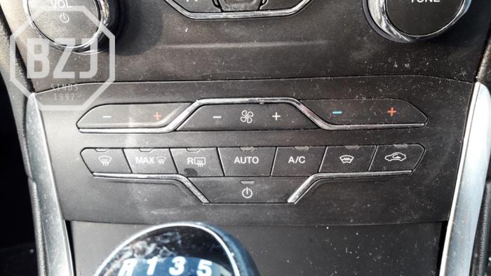 Używane Panel climatronic Ford S-Max (WPC) 2.0 EcoBlue 150 16V Cena na żądanie oferowane przez BZJ b.v.