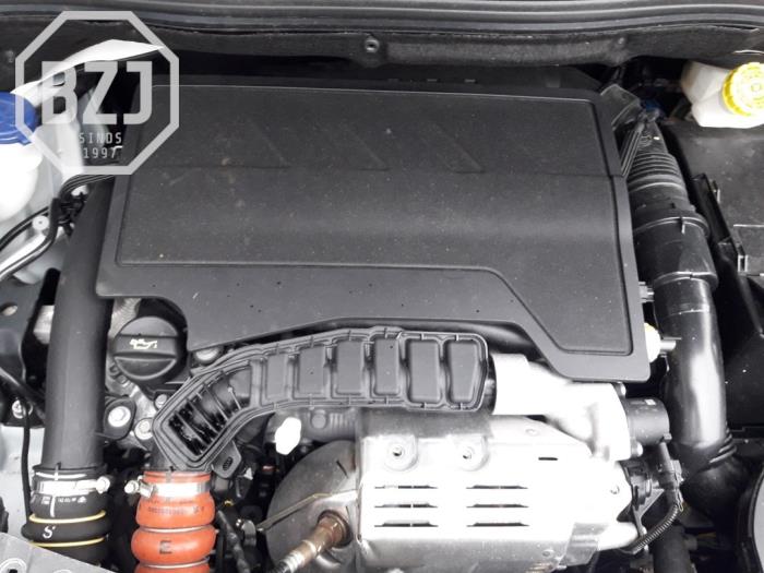 Moteur Peugeot 2008 1.2 12V eTHP PureTech 110 1627638180 HNP HNP