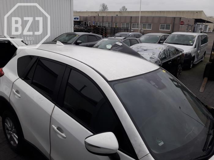 Używane Dach Mazda CX-5 I (KE,GH) 2.2 SkyActiv-D 150 16V 2WD Cena € 400,00 Procedura marży oferowane przez BZJ b.v.