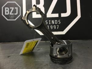 Used Piston Kia Cee'D Price on request offered by BZJ b.v.
