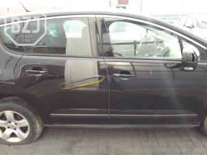 Used Style, middle right Peugeot 3008 I (0U/HU) 1.6 HDiF 16V Price on request offered by BZJ b.v.