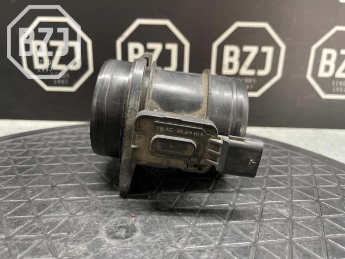 Luftmassenmesser van een Volkswagen Passat Variant (3G5) 1.6 TDI 16V 2015