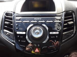 Używane Radioodtwarzacz CD Ford Fiesta 6 (JA8) 1.6 SCTi ST 16V Cena na żądanie oferowane przez BZJ b.v.