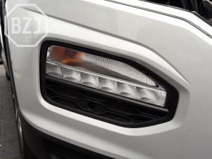 Used Fog light, front right Volkswagen T-Roc 1.0 TSI 12V BlueMotion Price € 121,00 Inclusive VAT offered by BZJ b.v.