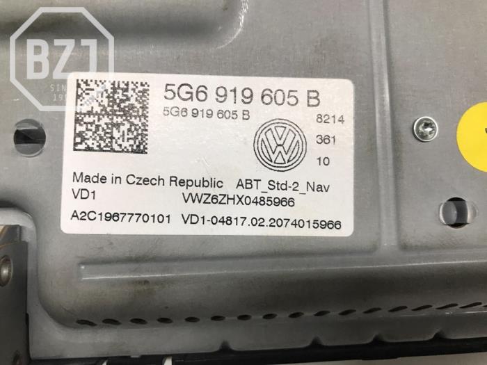 Wyswietlacz nawigacji z Volkswagen T-Roc 2.0 TDI 150 16V 2020