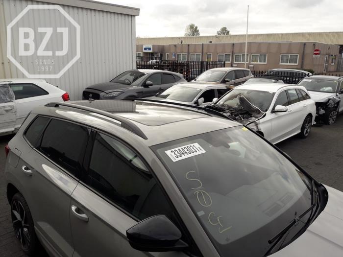 Używane Dach Skoda Karoq 1.5 TSI 16V Cena na żądanie oferowane przez BZJ b.v.