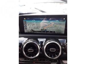Used Navigation display Mercedes CLA (118.3) 1.3 CLA-200 Turbo 16V Price € 605,00 Inclusive VAT offered by BZJ b.v.