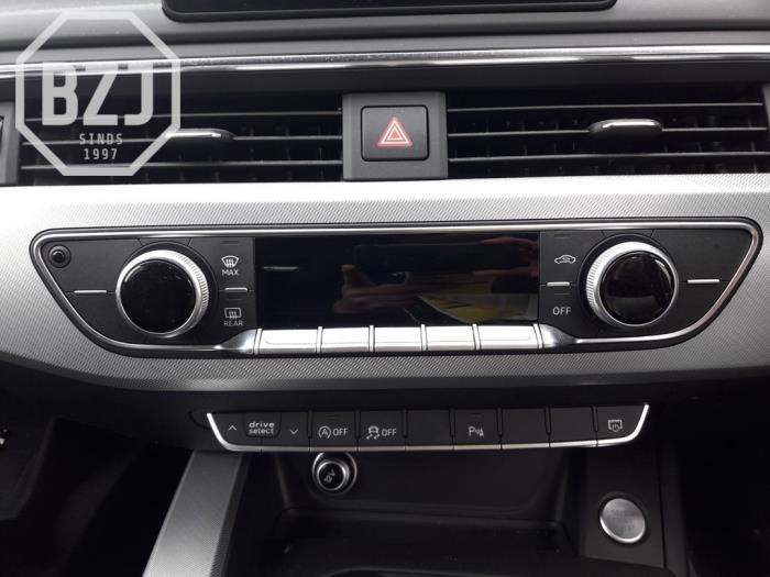 Używane Panel climatronic Audi A4 Avant (B9) 2.0 TDI Ultra 16V Cena na żądanie oferowane przez BZJ b.v.