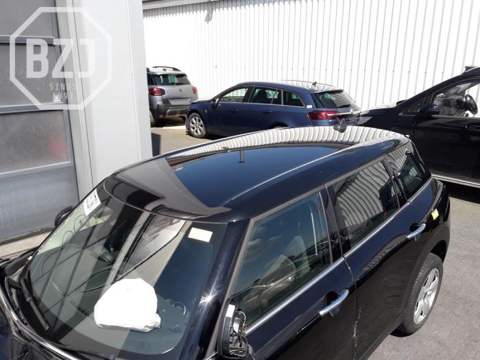 Begagnade Tak Mini Clubman (F54) 1.5 Cooper 12V Pris på förfrågan erbjuds av BZJ b.v.