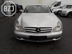 Used Headlight, left Mercedes CLS (C219) 320 CDI 24V Price on request offered by BZJ b.v.