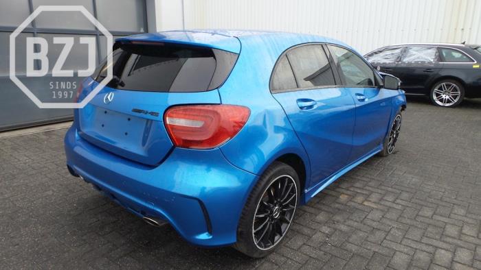 Rear side panel, right from a Mercedes-Benz A (W176) 2.2 A-220 d 16V 2015