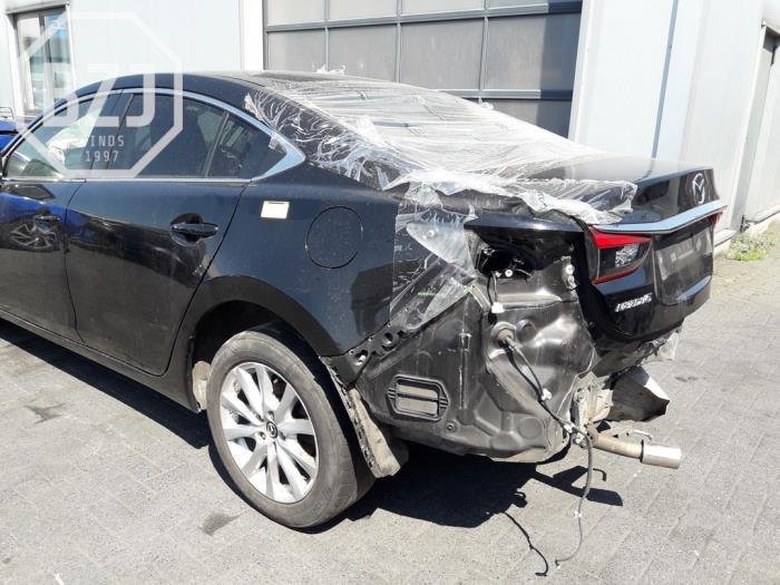 Panel boczny lewy tyl z Mazda 6 (GJ/GH/GL) 2.2 SkyActiv-D 150 16V 2015