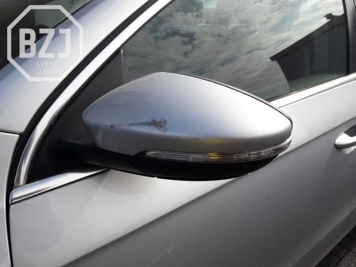 Używane Lusterko zewnetrzne lewe Volkswagen Passat Variant (365) 2.0 TDI 16V 140 Cena € 90,75 Z VAT oferowane przez BZJ b.v.