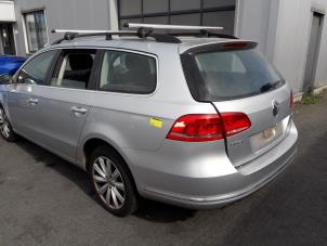Used Rear side panel, left Volkswagen Passat Variant (365) 2.0 TDI 16V 140 Price on request offered by BZJ b.v.