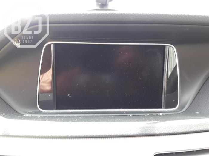 Affichage navigation d'un Mercedes-Benz E (W212) E-250 CDI 16V BlueEfficiency,BlueTec 2014