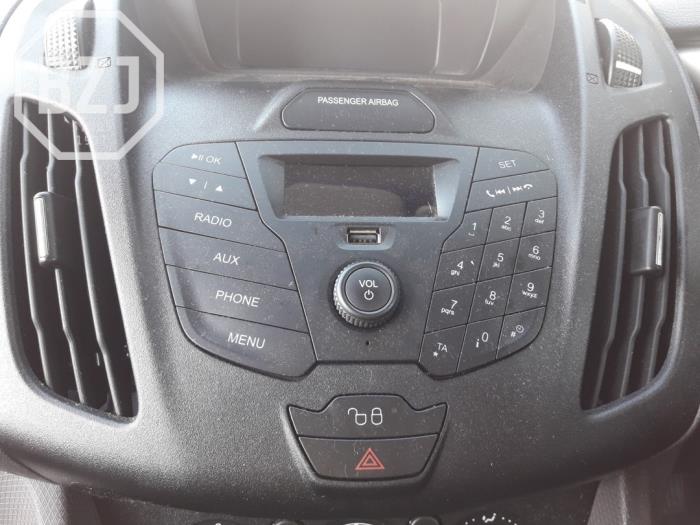 Radio d'un Ford Transit Connect (PJ2) 1.5 TDCi ECOnetic 2016