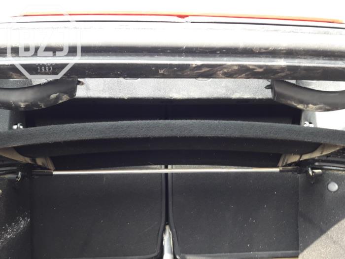 Plage arrière d'un MINI Mini Cabrio (F57) 2.0 16V Cooper S 2020