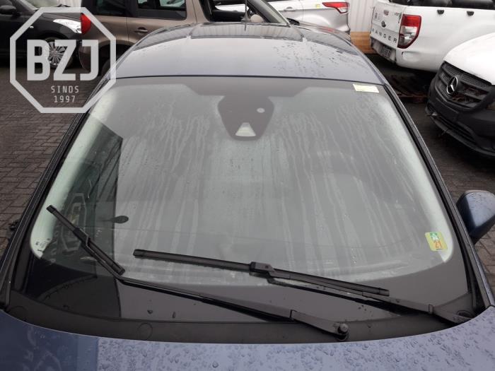 Windschutzscheibe van een Ford Fiesta 7 1.0 EcoBoost 12V 2020
