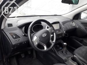 Used Airbag set + module Hyundai iX35 (LM) 2.0 16V Price on request offered by BZJ b.v.
