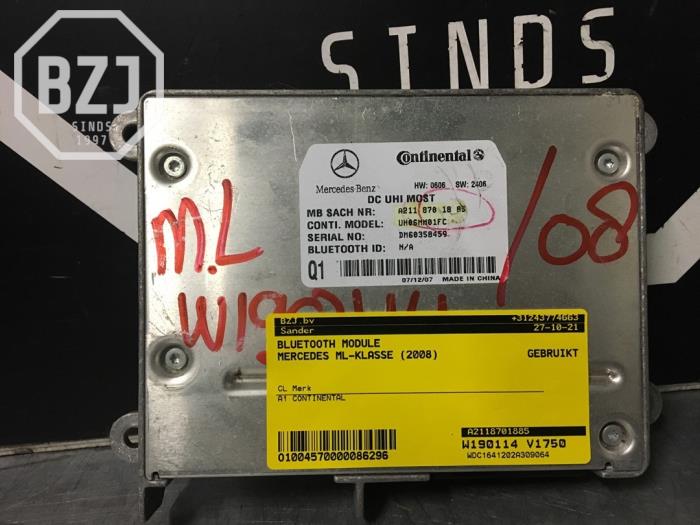 Używane Modul Bluetooth Mercedes ML II (164/4JG) 3.0 ML-280 CDI 4-Matic V6 24V Cena € 75,00 Procedura marży oferowane przez BZJ b.v.
