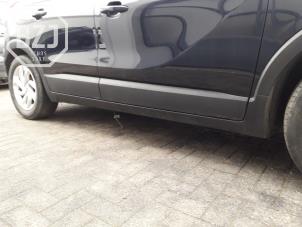 Used Side skirt, right Opel Crossland/Crossland X 1.2 Turbo 12V Price on request offered by BZJ b.v.