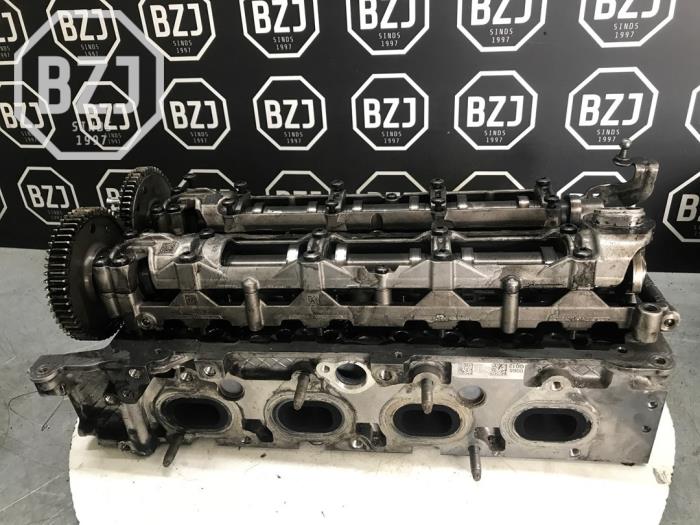 Begagnade Topplock Mercedes E (W213) E-220d 2.0 Turbo 16V Pris på förfrågan erbjuds av BZJ b.v.