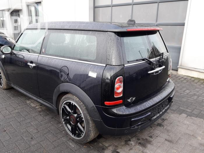Używane Panel boczny lewy tyl Mini Clubman (R55) 1.6 16V Cooper Cena na żądanie oferowane przez BZJ b.v.