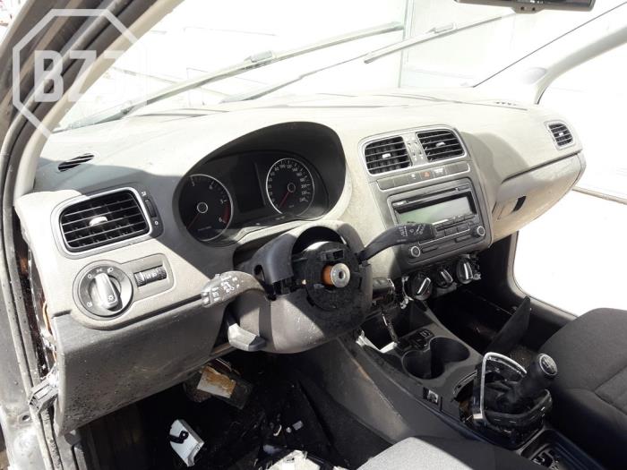 Kit+module airbag d'un Volkswagen Polo V (6R) 1.2 TDI 12V BlueMotion 2011