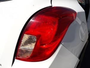Gebrauchte Rücklicht rechts Opel Mokka/Mokka X 1.7 CDTI 16V 4x2 Preis auf Anfrage angeboten von BZJ b.v.