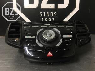 Usagé Panneau commande radio Ford Fiesta 6 (JA8) 1.6 SCTi ST 16V Van Prix sur demande proposé par BZJ b.v.