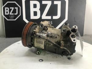 Used Air conditioning pump Renault Clio IV (5R) 1.5 Energy dCi 90 FAP Price on request offered by BZJ b.v.