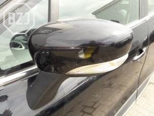 Used Wing mirror, left Renault Clio IV (5R) 1.5 Energy dCi 90 FAP Price on request offered by BZJ b.v.