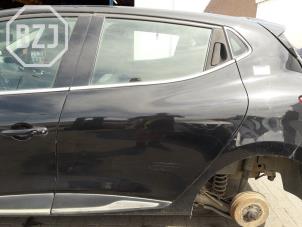 Used Rear door 4-door, left Renault Clio IV (5R) 1.5 Energy dCi 90 FAP Price on request offered by BZJ b.v.