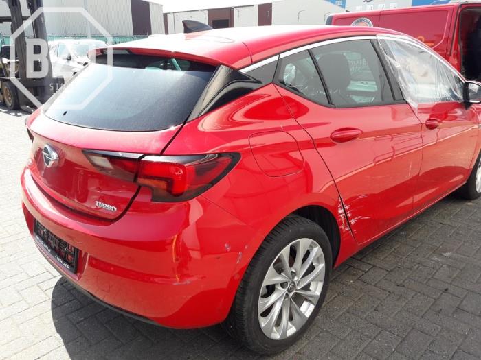 Seitenpaneel rechts hinten Opel Astra K 1.4 Turbo 16V GBH