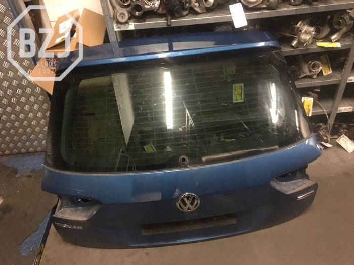 Portón trasero de un Volkswagen Tiguan (AD1) 2.0 TDI 16V BlueMotion Techn.SCR 4Motion 2018