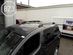 Used Roof Peugeot Partner Tepee (7A/B/C/D/E/F/G/J/P/S) 1.2 12V e-THP PureTech 110 Price on request offered by BZJ b.v.