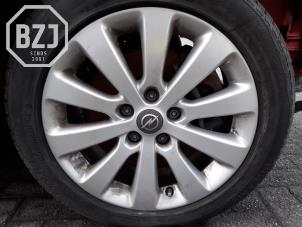 Used Set of sports wheels Opel Zafira Tourer (P12) 1.6 SIDI Eco Turbo 16V Price on request offered by BZJ b.v.