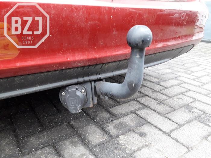 Towbar from a Opel Zafira Tourer (P12) 1.6 SIDI Eco Turbo 16V 2015