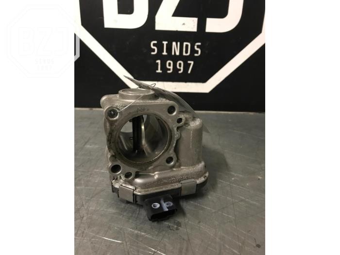 Gebrauchte Drosselklappengehäuse Citroen C4 Picasso (3D/3E) 1.6 e-Hdi, BlueHDi 115 Preis auf Anfrage angeboten von BZJ b.v.