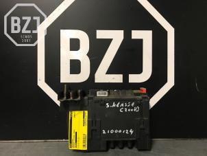 Usados Caja de fusibles Mercedes S (W221) 3.0 S-320 CDI 24V Precio de solicitud ofrecido por BZJ b.v.