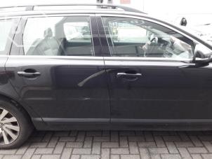 Used Style, middle right Volvo V70 (BW) 1.6 T4 16V Price on request offered by BZJ b.v.